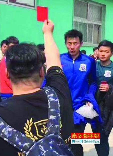 曼联获得欧联附加赛资格条件：1.曼联战胜拜仁，哥本哈根和加拉塔萨雷分胜负；2.曼联战平拜仁，哥本哈根输给加拉塔萨雷末轮对阵：曼联vs拜仁，哥本哈根vs加拉塔萨雷B组：阿森纳确定小组第一，埃因霍温第二。